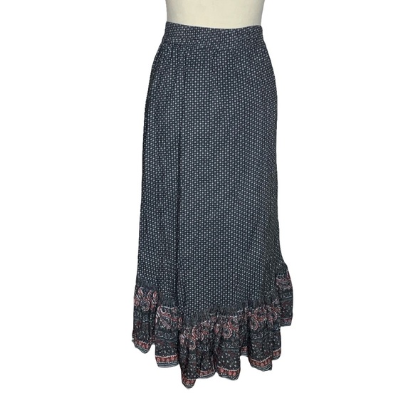 Area Stars Skirt - Picture 3 of 3